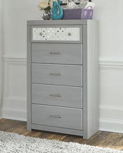 Load image into Gallery viewer, Arcella Chest of Drawers