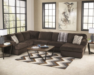 Jessa Place 3-Piece Sectional with Chaise