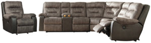 Hacklesbury Benchcraft Sectional 5-Piece Upholstery Package