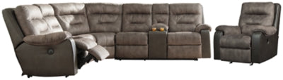 Hacklesbury Benchcraft Sectional 5-Piece Upholstery Package