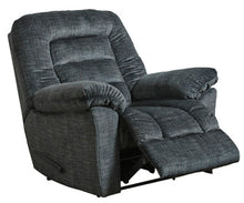 Load image into Gallery viewer, Hengen Recliner
