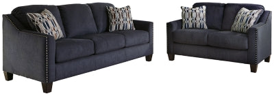 Creeal Heights Benchcraft Sofa 2-Piece Upholstery Package