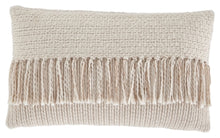 Load image into Gallery viewer, Medea Pillow Set of 4
