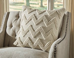 Load image into Gallery viewer, Amie Pillow Set of 4
