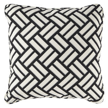 Load image into Gallery viewer, Ayres Pillow Set of 4

