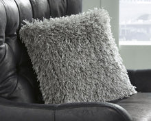 Load image into Gallery viewer, Jasmen Pillow
