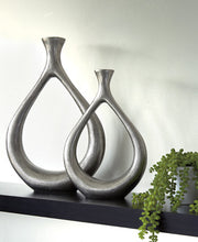Load image into Gallery viewer, Dimaia Vase Set of 2
