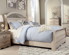 Load image into Gallery viewer, Catalina Queen Sleigh Bed
