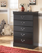 Load image into Gallery viewer, Huey Vineyard Chest of Drawers
