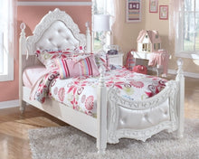 Load image into Gallery viewer, Exquisite Twin Poster Bed
