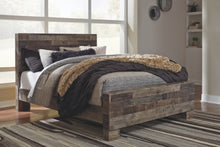 Load image into Gallery viewer, Derekson Queen Panel Bed
