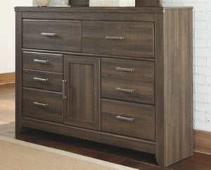 Juararo Dresser