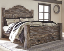 Load image into Gallery viewer, Lynnton King Poster Bed with 2 Storage Drawers
