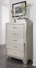 Load image into Gallery viewer, Lonnix Chest of Drawers
