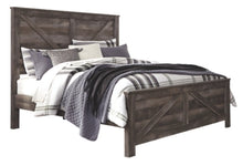 Load image into Gallery viewer, Wynnlow King Crossbuck Panel Bed
