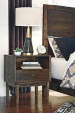 Kisper Nightstand