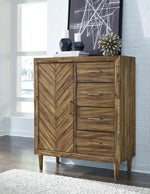 Load image into Gallery viewer, Broshtan Chest of Drawers
