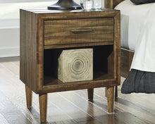 Load image into Gallery viewer, Broshtan Nightstand
