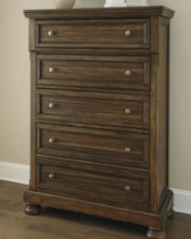 Load image into Gallery viewer, Flynnter Chest of Drawers
