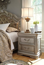 Load image into Gallery viewer, Birlanny Nightstand
