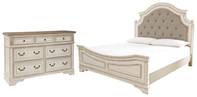 Realyn Signature Design Bed 4-Piece Bedroom Package