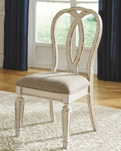 Load image into Gallery viewer, Realyn Dining Room Chair
