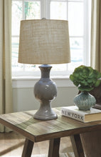Load image into Gallery viewer, Magdalia Table Lamp
