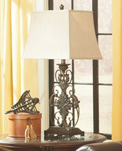 Load image into Gallery viewer, Sallee Table Lamp
