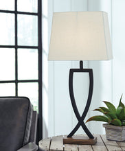 Load image into Gallery viewer, Makara Table Lamp Set of 2
