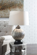 Load image into Gallery viewer, Cailan Table Lamp
