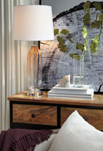 Load image into Gallery viewer, Sheyla Table Lamp
