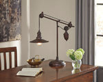 Load image into Gallery viewer, Kylen Desk Lamp
