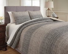 Load image into Gallery viewer, Arturo 3-Piece King Duvet Cover Set

