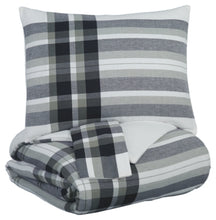 Load image into Gallery viewer, Stayner 3-Piece Queen Comforter Set
