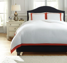 Load image into Gallery viewer, Ransik Pike 3-Piece Queen Duvet Cover Set
