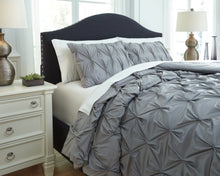 Load image into Gallery viewer, Rimy 3-Piece King Comforter Set
