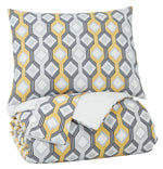 Load image into Gallery viewer, Mato 3-Piece Queen Comforter Set

