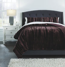 Load image into Gallery viewer, Wanete 3-Piece Queen Comforter Set
