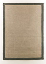 Load image into Gallery viewer, Delta City 5 x 7 Rug
