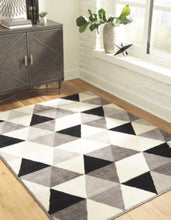Load image into Gallery viewer, Jamaun 5 x 7 Rug
