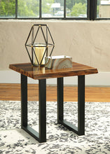 Load image into Gallery viewer, Brosward End Table
